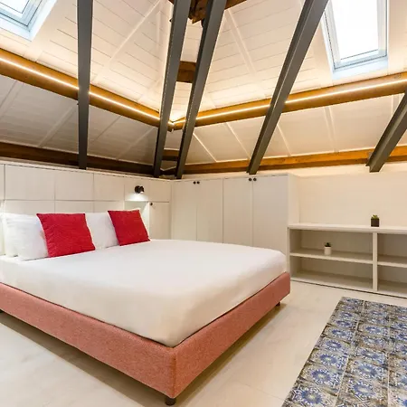 Colonna By Wonderful Italy *